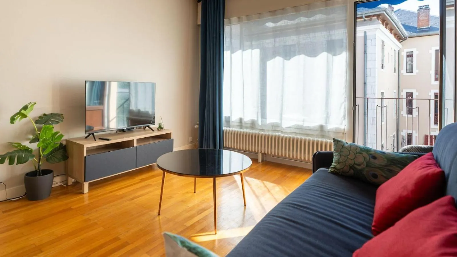 Annecy Coeur De Ville - Appartement Balcon